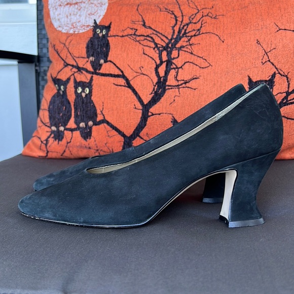 Beautiful Apostrophe Heels! - Picture 1 of 10